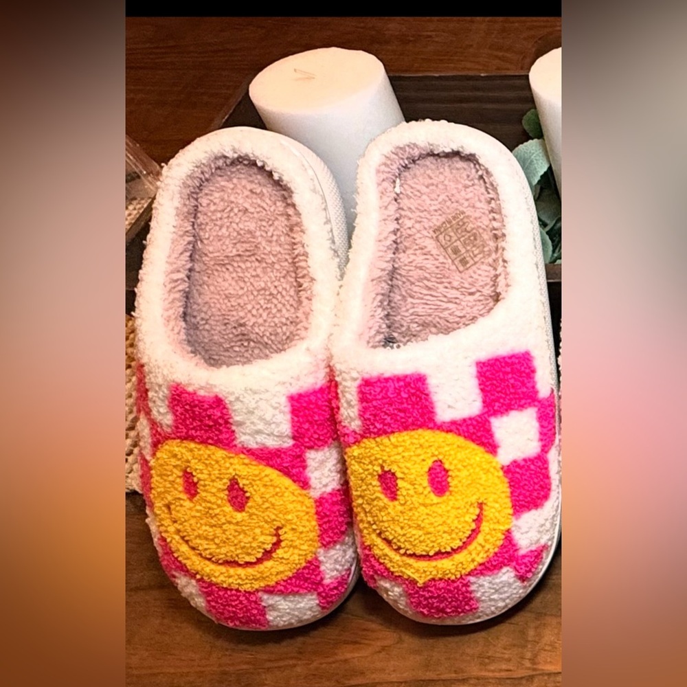Cozy Pink and Yellow happy face Slippers